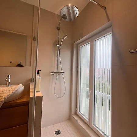 Maison De 75m2 Avec Grande Terrasse Et Barbecue - 3 *